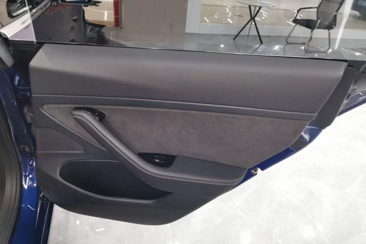 Used Tesla Model 3 2019 Standard Range Rear-Drive Upgraded Version
