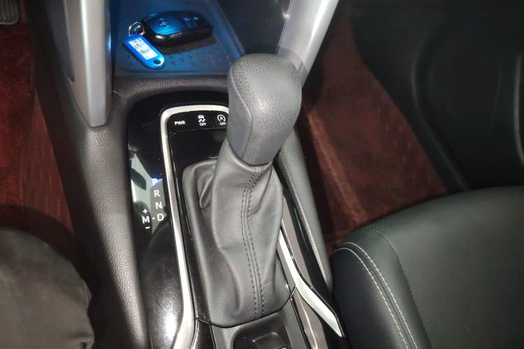 Used Toyota FRONTLANDER 2024 2.0L CVT Luxury Edition
