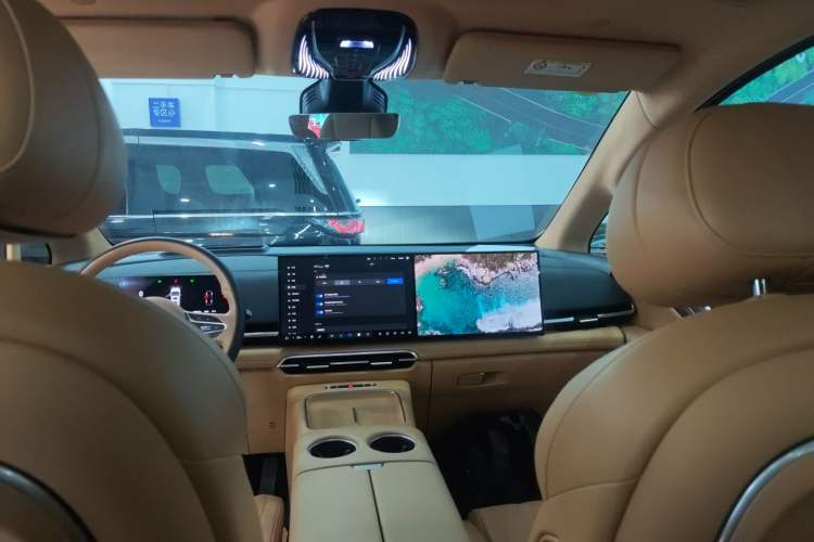 Used VOYAH Dream 2025 PHEV Four-Wheel-Drive Flagship Kunpeng Edition