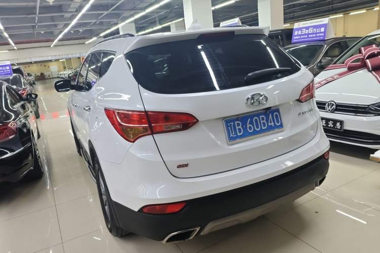 Used Hyundai Santa Fe 2013 2.4L Automatic Two-Wheel Drive Smart Version

