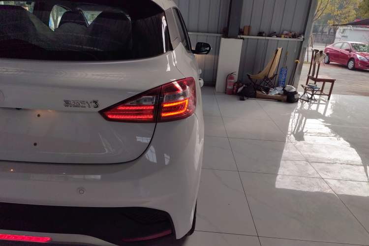 Used JMEV Ezi EV3 2025 Plus 330KM Luxury Version
