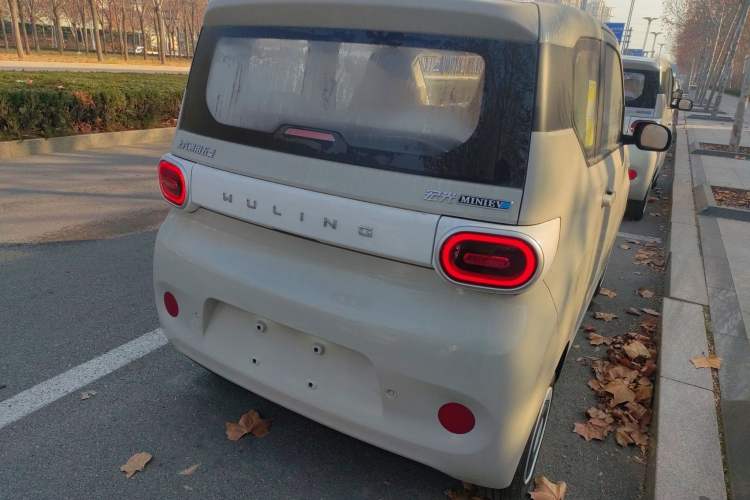 Used Wuling Hongguang MINIEV 2024 3rd Generation 215km Youth Edition
