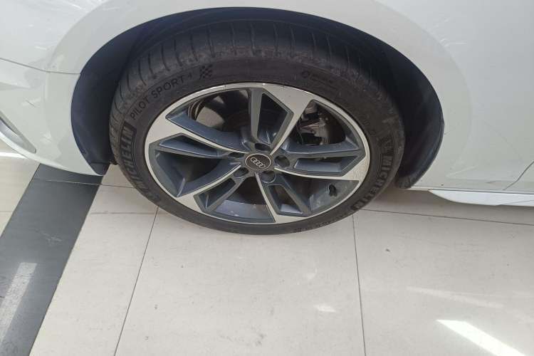 Used Audi A4L 2022 40 TFSI Fashion Dynamic Model
