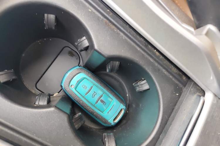 Used Geely Auto Emgrand X7 Sport 2016 1.8TD Automatic ZhiZun Version
