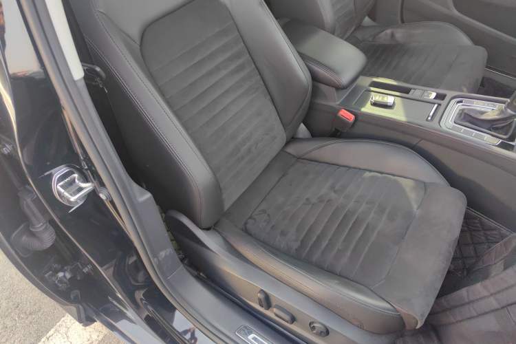 Used Volkswagen Magotan 2017 330TSI DSG Luxury Model
