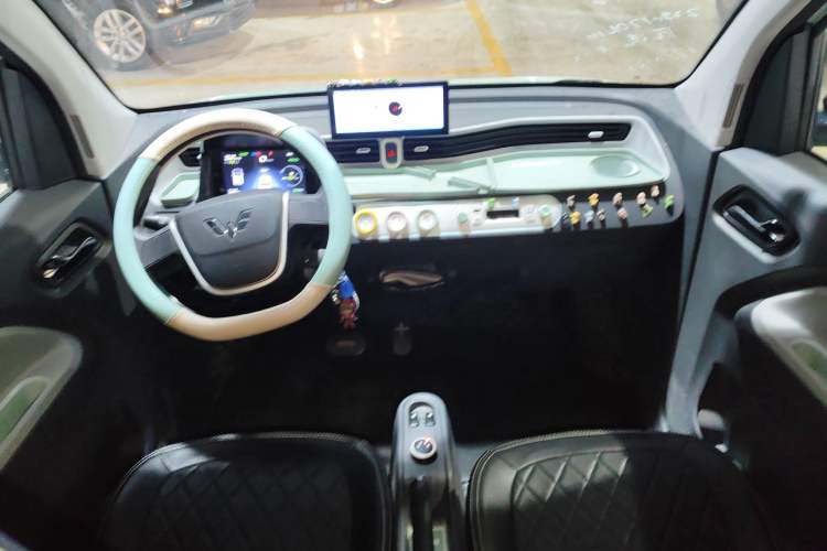 Used Wuling Hongguang MINIEV 2021 Macaron Premium Model – Lithium Iron Phosphate
