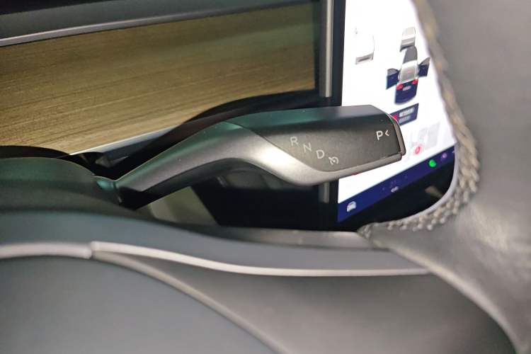 Used Tesla Model Y 2023 Long-Range All-Wheel-Drive Version