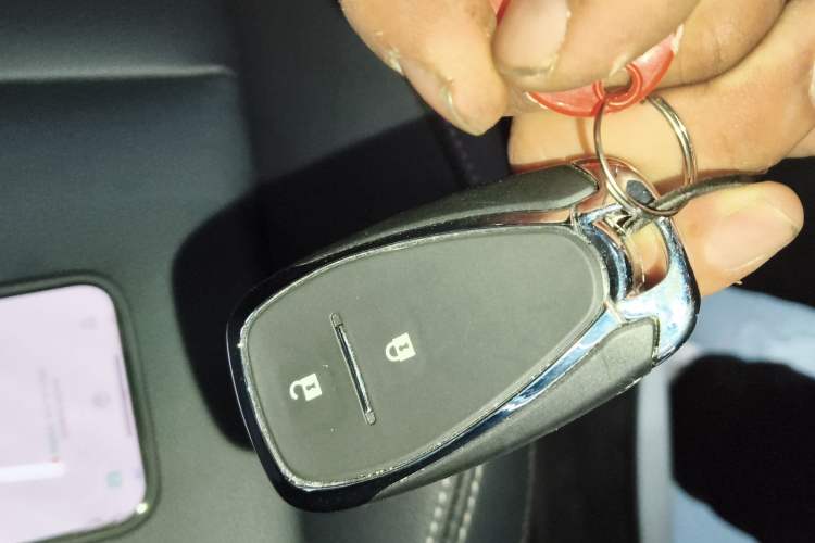 Used Chevrolet Trax 2021 325T Automatic Fun Edition China VI Standard
