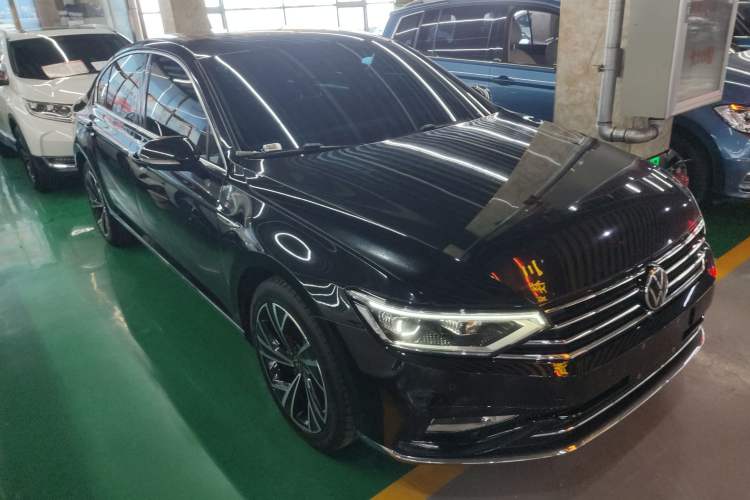 Used Volkswagen Magotan 2020 330TSI DSG Luxury Edition
