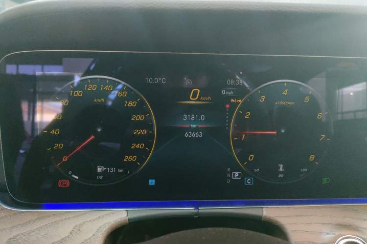 Used Mercedes-Benz E-Class 2023 Facelift E 260 L
