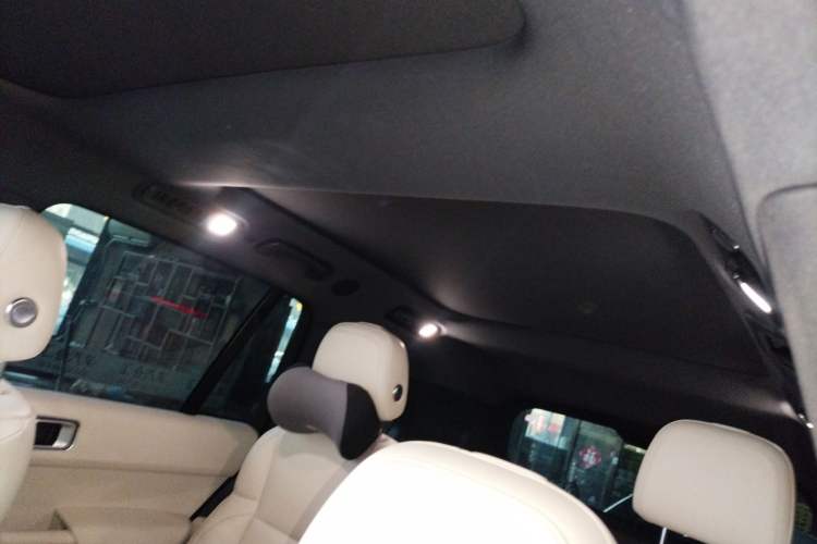 Used Li Auto L8 2023 Pro Model
