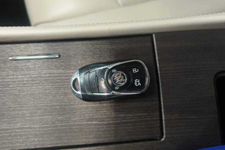 Used Buick LaCrosse 2022 Avenir Avia First Edition
