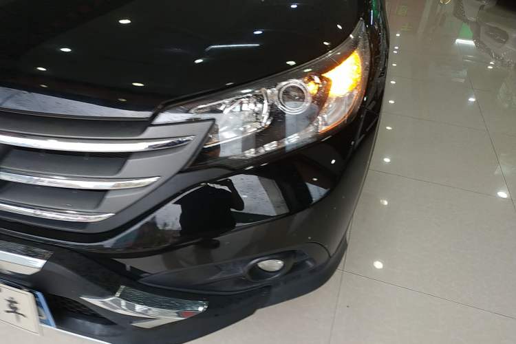 Used Honda CR-V 2013 2.0L Two-Wheel-Drive Classic Edition

