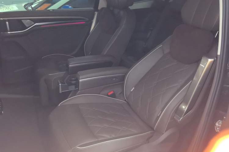 Used Volkswagen Viloran 2020 380TSI Prestige Edition
