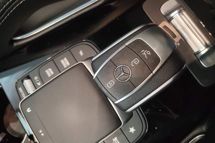 Used Mercedes-Benz GLE 2022 Refreshed GLE 450 4MATIC Stylish Edition
