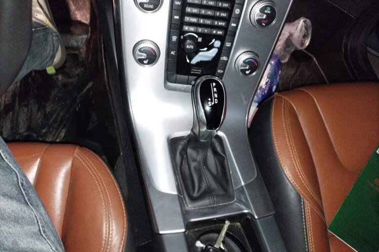 Used Volvo V60 2017 T5 Zhiyi Edition China V Standard
