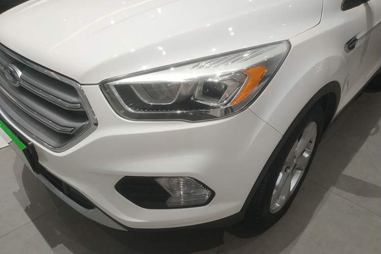 Used Ford Kuga 2017 EcoBoost 180 Two-Wheel-Drive Platinum Edition