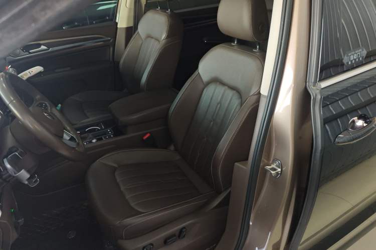 Used Volkswagen Viloran 2020 330TSI Luxury Edition
