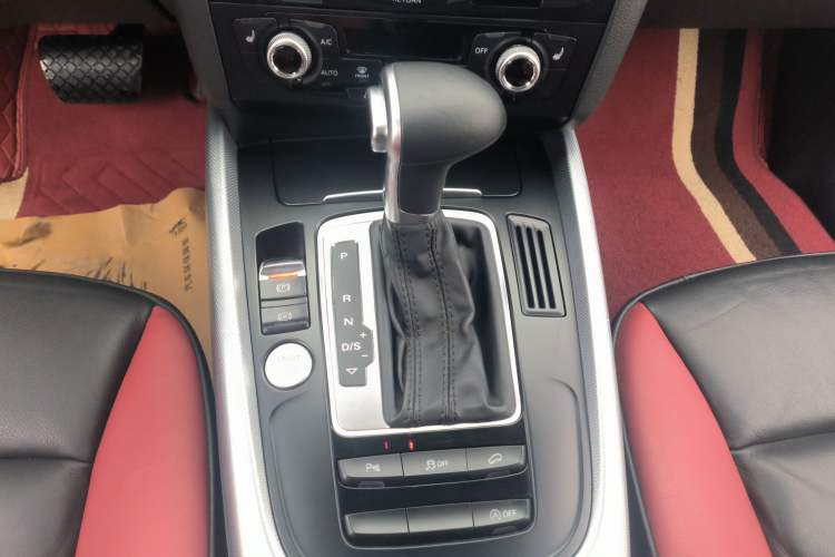 Used Audi Q5 2017 Plus 40 TFSI Technology Model