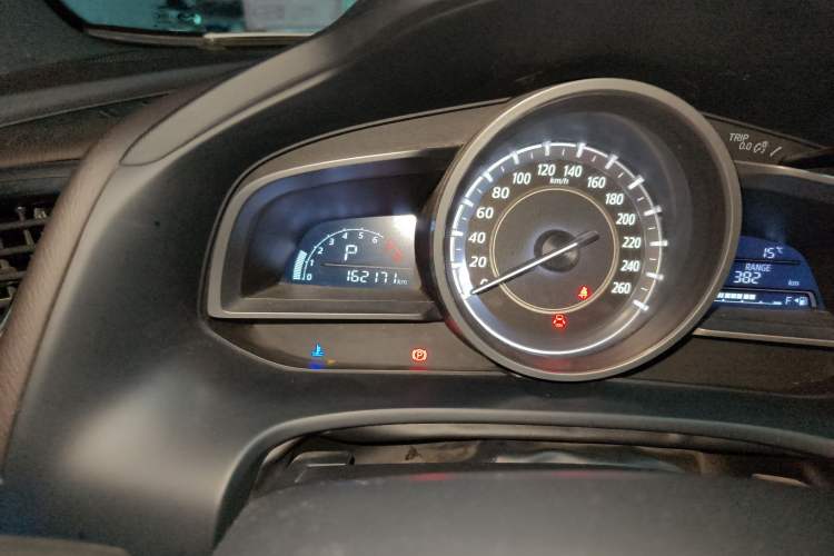 Used Mazda CX-4 2016 2.0L Automatic 2WD Blue Sky Luxury Edition
