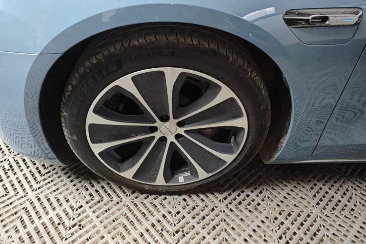 Used Hima Luxeed S7 2025 855 km Max