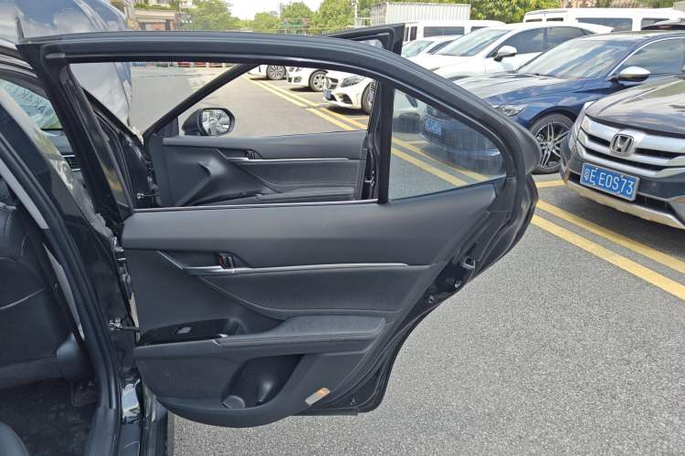 Used Toyota Camry 2023 2.0GVP Premier Edition
