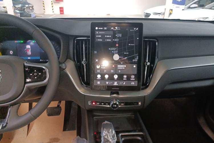 Used Volvo XC60 2026 B5 4x4 Smart Luxury Edition
