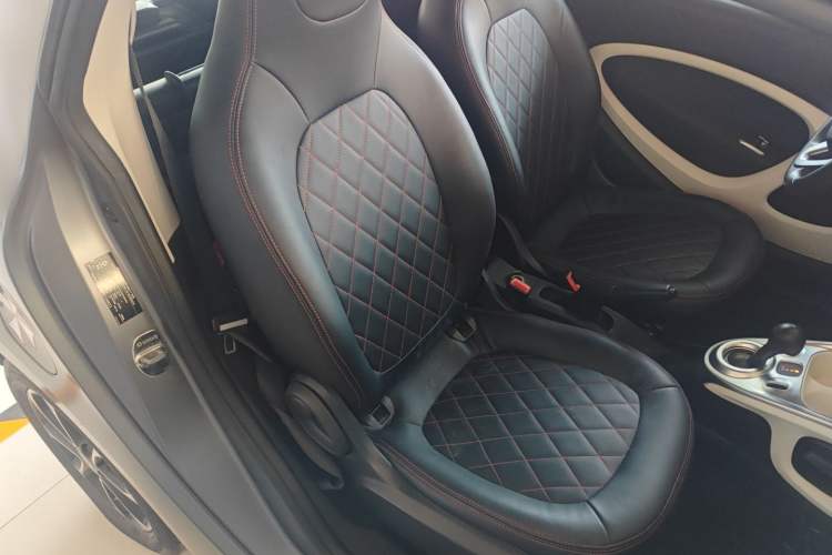 Used  fortwo 2015 1.0L 52 kW Hardtop Passion Edition