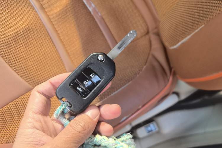 Used Honda Crider 2013 1.8L automatic comfort version
