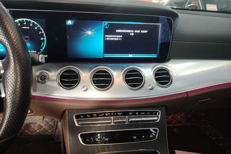 Used Mercedes-Benz E-Class New Energy 2022 E 350 e L Plug-in Hybrid Sports Sedan