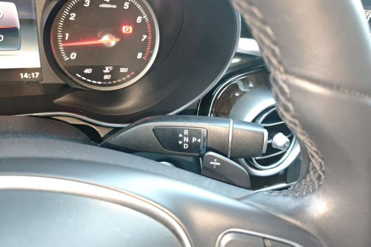 Used Mercedes-Benz GLC 2018 Facelift GLC 260 4MATIC Luxury Edition
