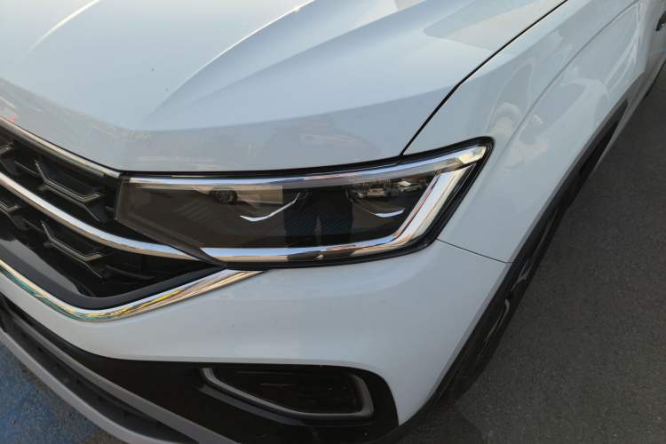 Used Volkswagen Tayron 2023 300TSI Two-Wheel-Drive Luxury Plus Advanced Edition
