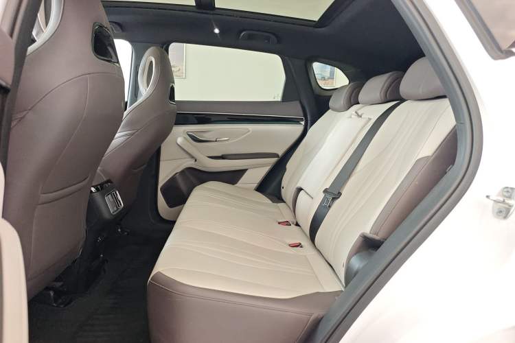 Used BYD Song PLUS New Energy 2025 EV Intelligent Driving Version 520km Premium Model
