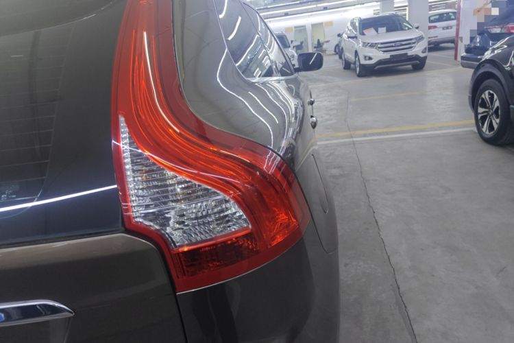 Used Volvo XC60 2017 T5 AWD Smart Range Edition
