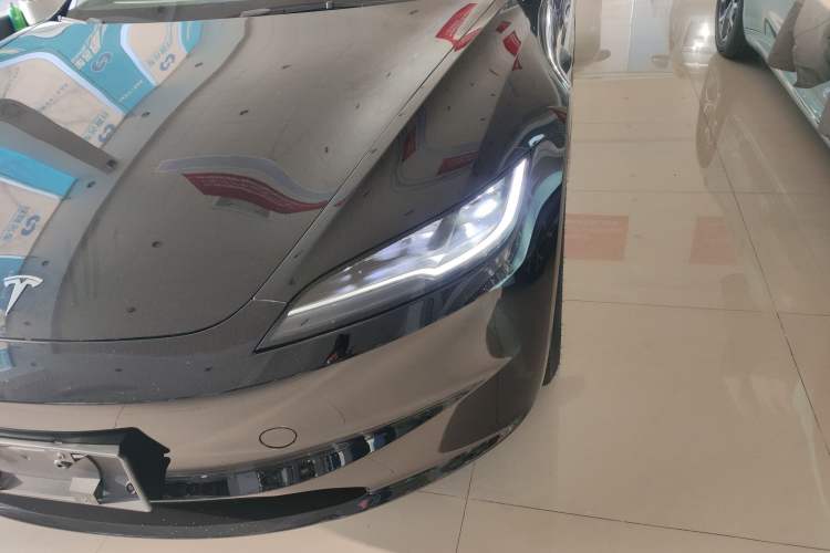 Used Tesla Model 3 2023 Rear-Wheel-Drive Version