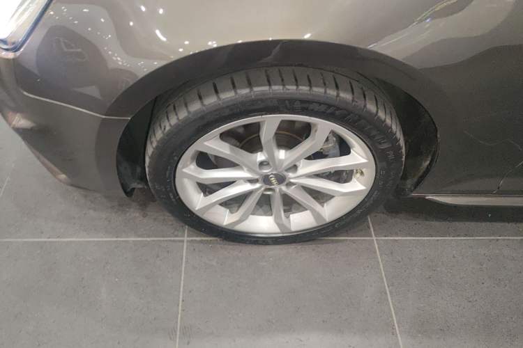 Used Audi A4L 2019 40 TFSI Ambition China VI