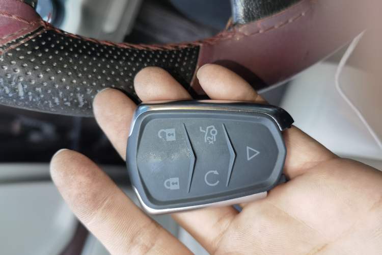 Used Buick GL8 2018 28T Luxury Model China VI Standard
