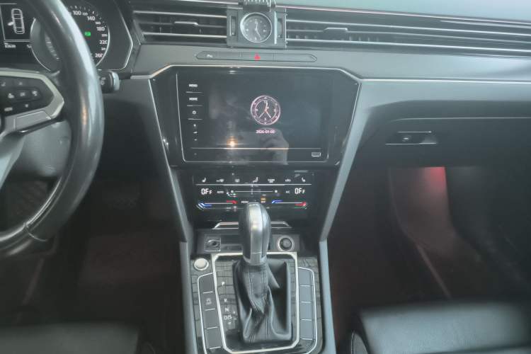 Used Volkswagen Magotan 2020 330TSI DSG Leading Model
