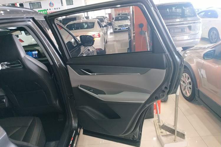 Used Changan CS75 PLUS 2022 2nd Generation 1.5T Automatic Prestige Version
