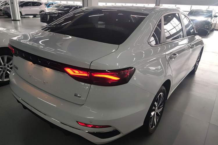 Used Geely Auto Emgrand 2025 4th Generation 1.5L CVT Longteng Edition
