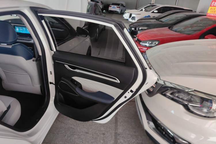 Used Geely Auto Emgrand 2022 4th Generation 1.5L CVT Flagship Model
