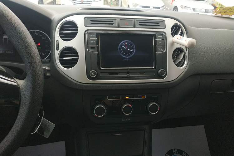 Used Volkswagen Tiguan 2016 280TSI Automatic Two-Wheel-Drive Silk Road Style Edition
