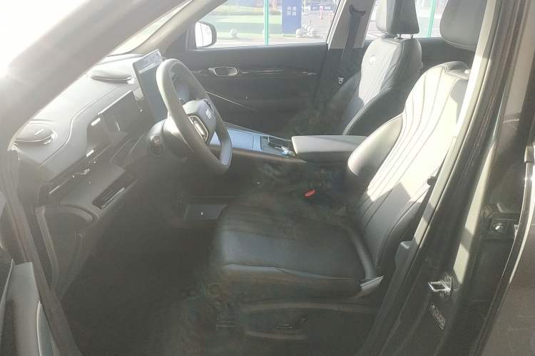 Used  E5 2024 440km Exploration Version
