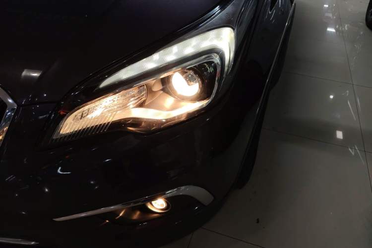 Used Buick Envision 2016 20T Two-Wheel Drive Leading Version