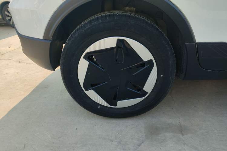 Used Geometry E Firefly 2024 301km Starlight
