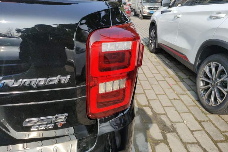 Used GAC Trumpchi GS8 2019 390T Two-Wheel Drive Luxury Smart Connectivity Version (7 Seats)
