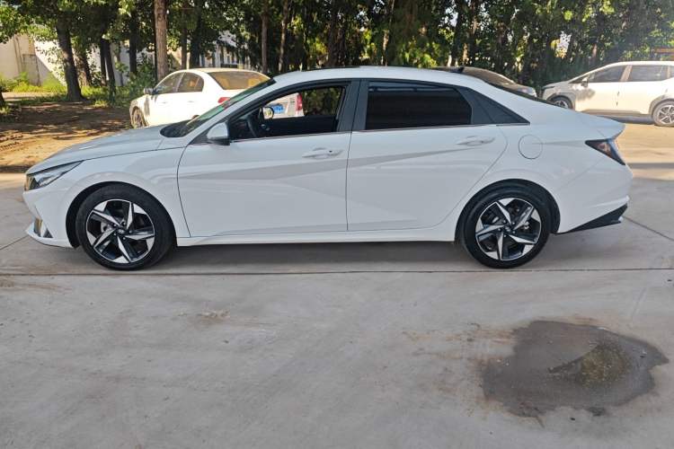 Used Hyundai Elantra 2022 1.5L CVT GLX Elite Edition
