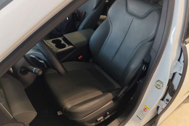 Used BYD Qin PLUS 2025 DM-i Smart Drive 120KM Superior Model
