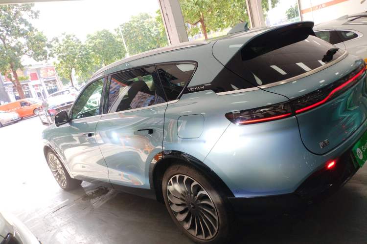 Used VOYAH FREE 2021 Four-Wheel Drive Standard Range-Extended Exclusive Luxury Package
