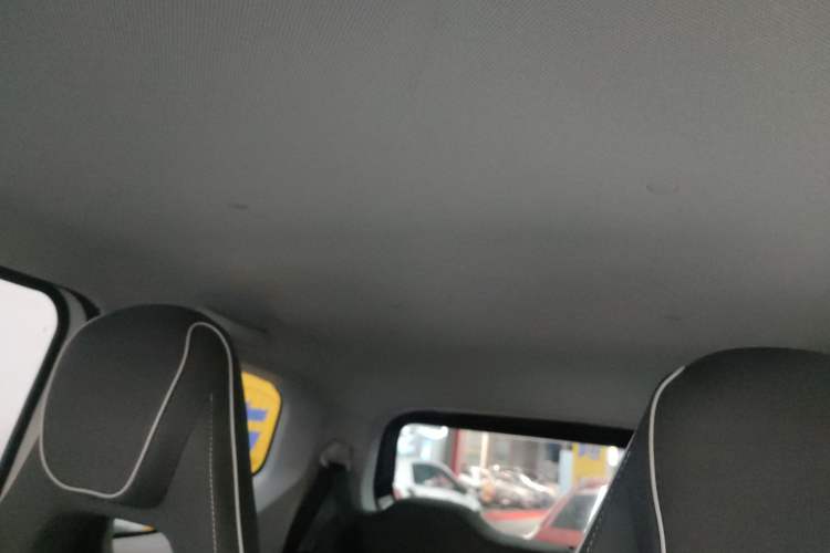 Used Wuling Hongguang MINIEV 2022 GAMEBOY 200km Play Edition with Lithium Iron Phosphate
